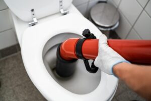 Emergency pipe cleaning service in Puchong